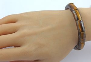 Tigerauge Armband braun goldene Natur Edelsteine flexibel
