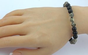 Schungit Armband schwarze goldene Pyrit Natur Edelsteine flexibel